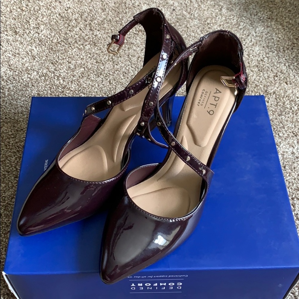 APT. 9 Defined Comfort Heel SZ 8 NEW
